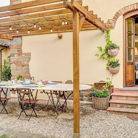 Interno Italiano Διαμέρισμα *