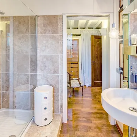 Interno Italiano Apartman